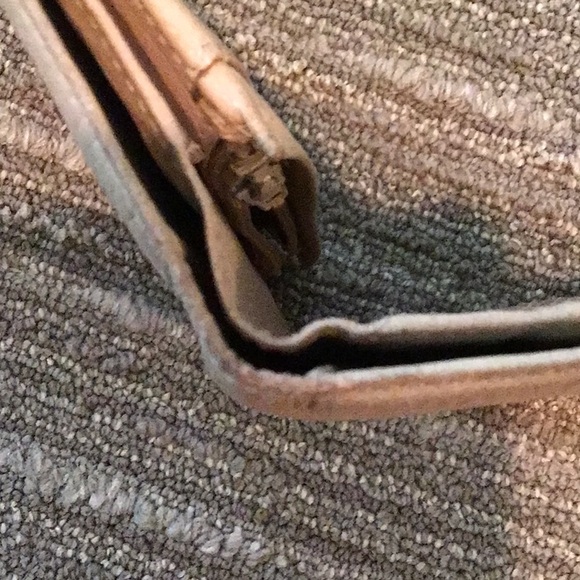 Vintage Chanel Wallet w/ dust bag and box. - Picture 8 of 15